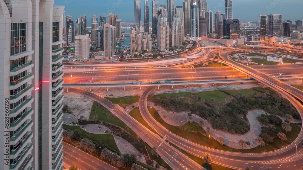 Fototapeta premium Dubai Marina highway intersection spaghetti junction night to day timelapse