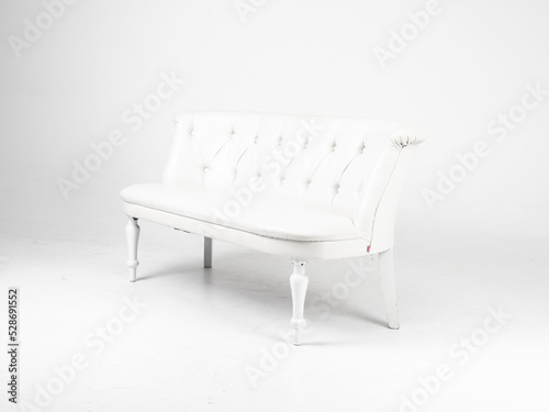 Obraz na płótnie White skin sofa on white background w salonie