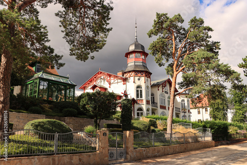 Kleinod der Bäderarchitektur; Häuserzeile an der Zinnowitzer Strandpromenade