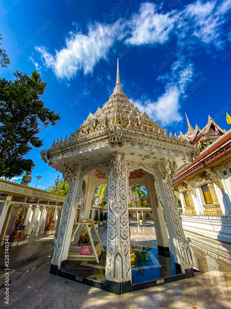 Ai Kai Wat Chedi chicken temple in Nakhon Si Thammarat, Thailand Ai Kai Wat Chedi chicken temple in Nakhon Si Thammarat, Thailand