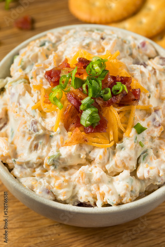 Homemade Creamy Bacon Crack Dip