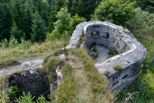 Batterie, Predil, Predilsattel, Fort, Werk, Festung, Weltkrieg, Verteidigung, Ruine, Kasermatte, Gefechtsstand, Beton, Gang, verlassen, Lost Place, Urban Exploring, Wachposten, Überwachungsraum, einge photo