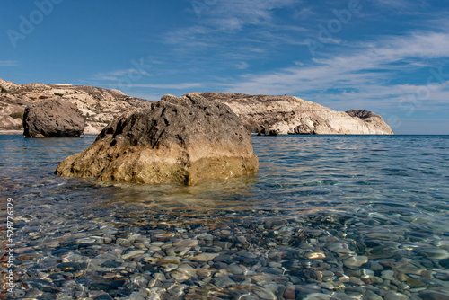 Fels an der Küste von Kouklia in Paphos auf Zypern  photo