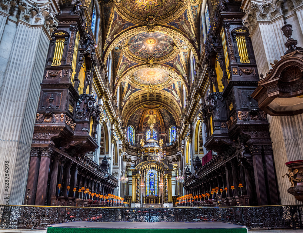 Christopher Wren's St. Paul's Cathedral Main Altar and Choir in London