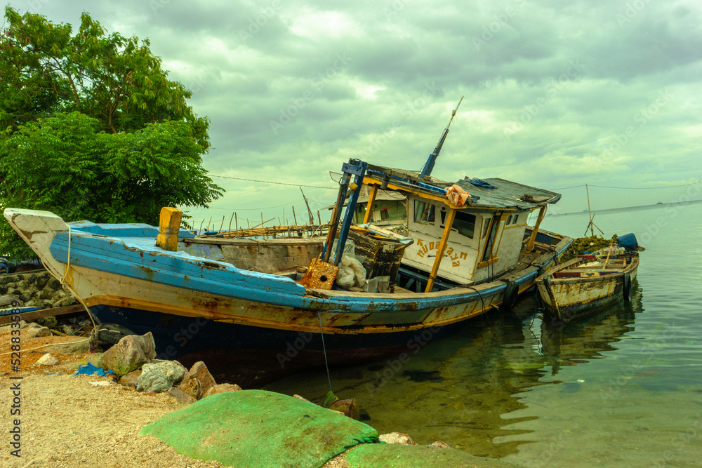 Moored boats in the morning Moored boats in the morning