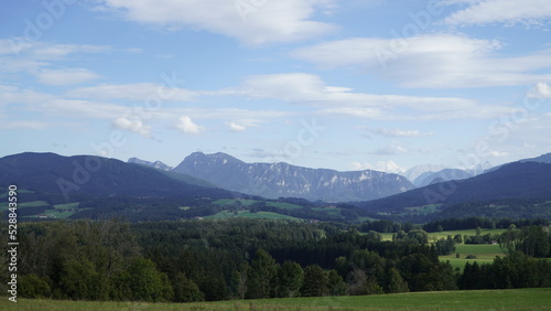 Fototapeta Naklejka Na Ścianę i Meble -  Bayerische Berge im spät sommer