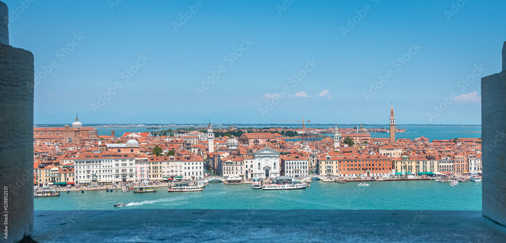 Vue de Venise depuis San Maggiore.
