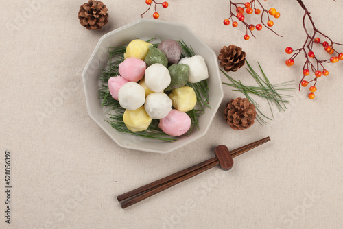 Songpyeon, Chuseok, Holiday, Korean food, Korean traditional, rice cake, food, ingredients, cooking,송편, 추석 ,명절 ,한식, 한국전통 ,떡 ,음식, 식재료 ,요리,