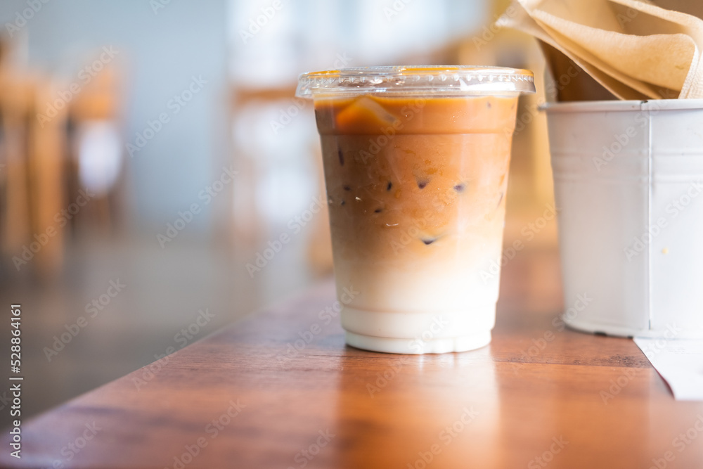 What is this clear layer at the bottom of my Iced Coffee cup? : r