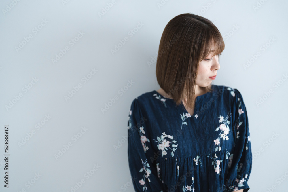 カジュアルファッションの女性 カジュアルファッションの女性