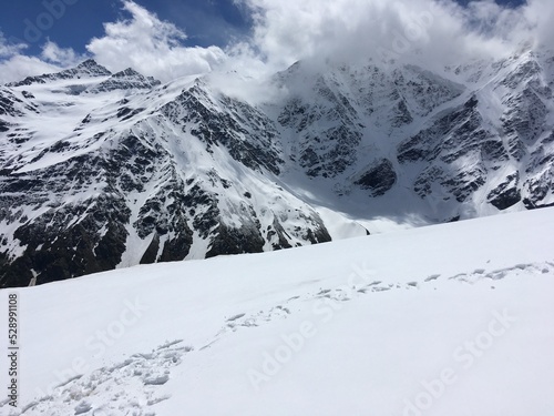 Photography snow covered mountains
