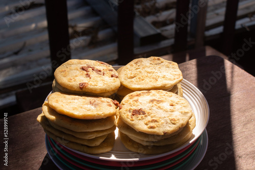 pupusas de El Salvador recién preparadas photo