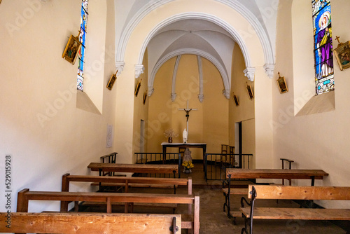 Intérieur de la Chapelle Notre Dame des Neiges à La Bérarde photo