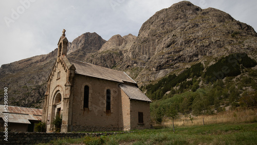 Wallpaper Mural Chapelle Notre Dame des Neiges à La Bérarde Torontodigital.ca