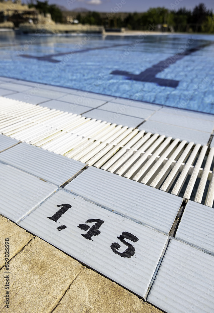 Fototapeta premium Numbers in a swimming pool