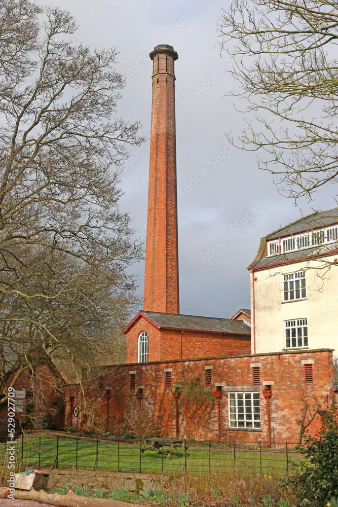 Obraz premium Chimney of a Victorian steam driven mill 