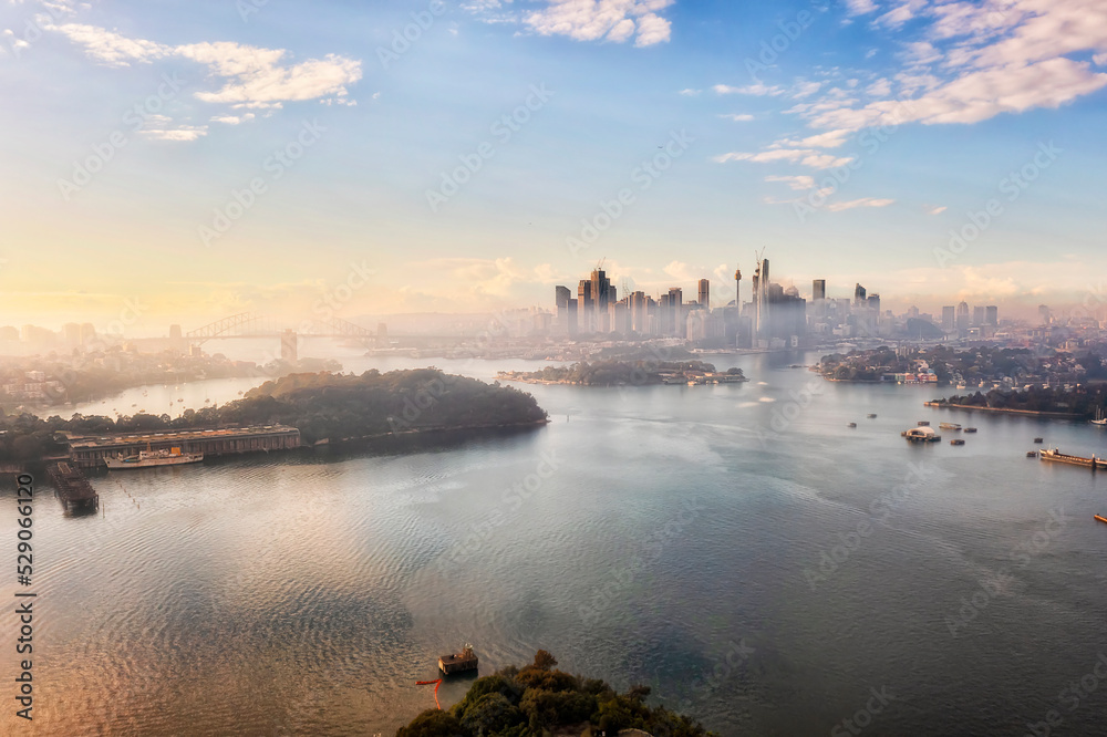 Naklejka premium D Syd CBD Parram Rvr 2 Town Fog