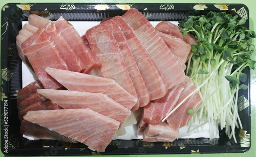 slices of raw tuna