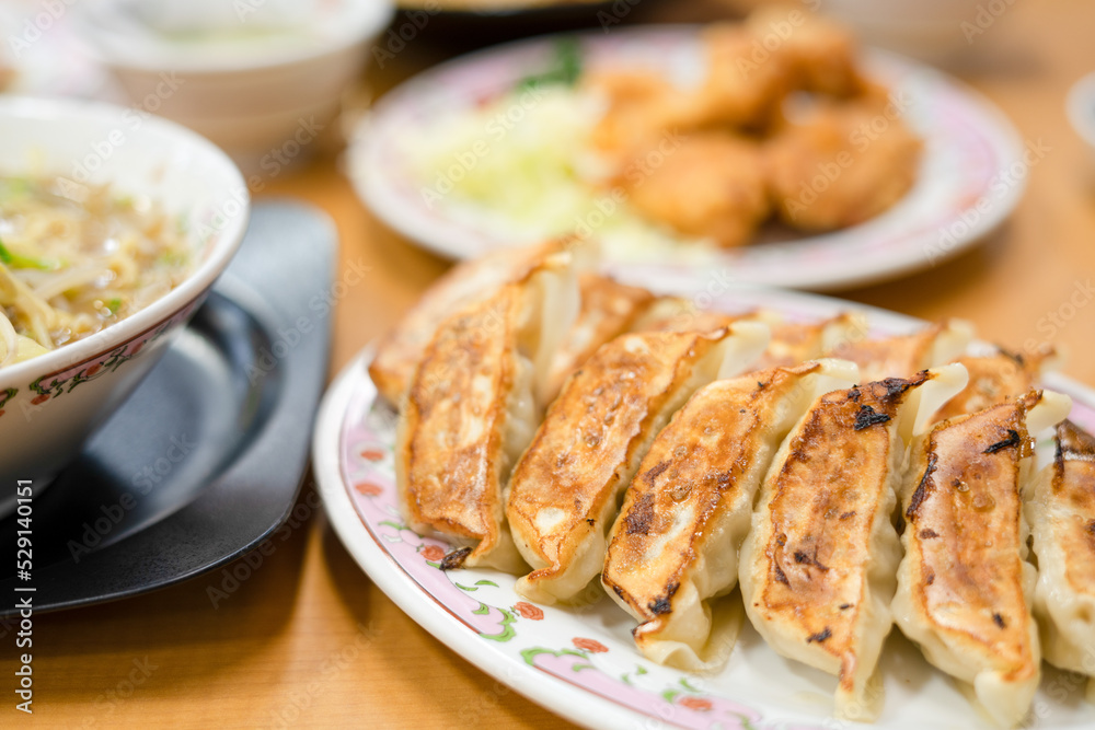 餃子 餃子
