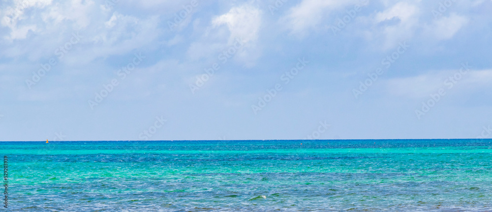 Fototapeta premium Tropical mexican beach clear turquoise water Playa del Carmen Mexico.