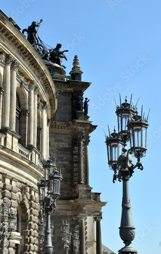 Semperoper in der Altstadt von Dresden © christiane65