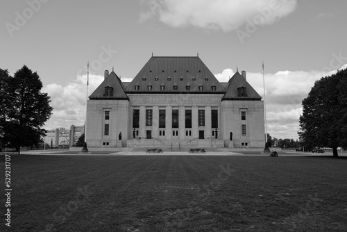 Fototapeta Naklejka Na Ścianę i Meble -  Supreme Court of Canada building