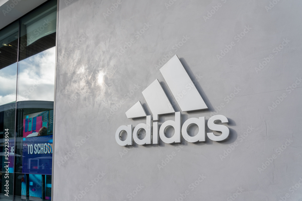 Los Angeles, CA, USA - July 11, 2022: An Adidas store logo at Westfield Century  City mall in Los Angeles, CA, USA. Adidas AG is a German multinational  corporation. Stock Photo | Adobe Stock