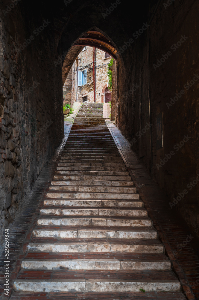 Perugia. Art of the palaces and churches of the medieval historic center.