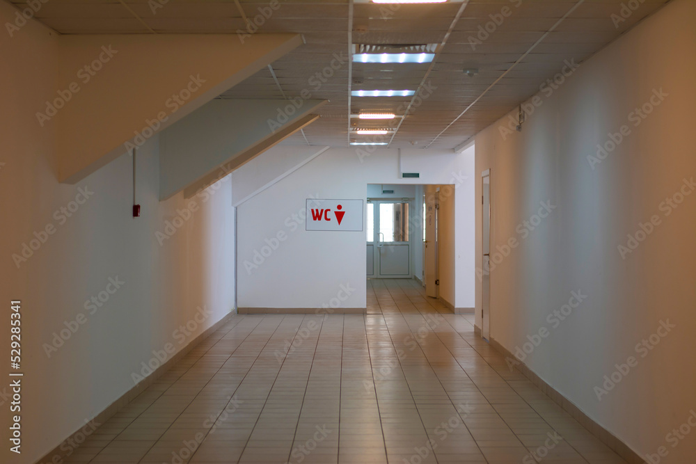 Spacious corridor, toilet room. Spacious corridor, toilet room.