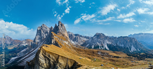 Fotografie Autumn Seceda rock,  Italy Dolomites