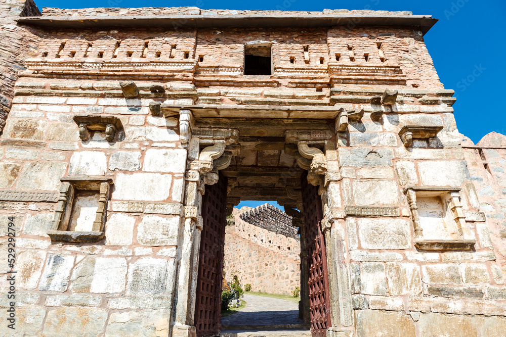 Entrance gate of Kumbhalgarh Fort, Rajasthan, India, Asia
