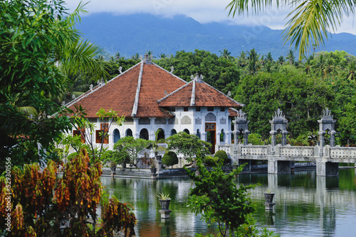 Taman ujung water palace photo
