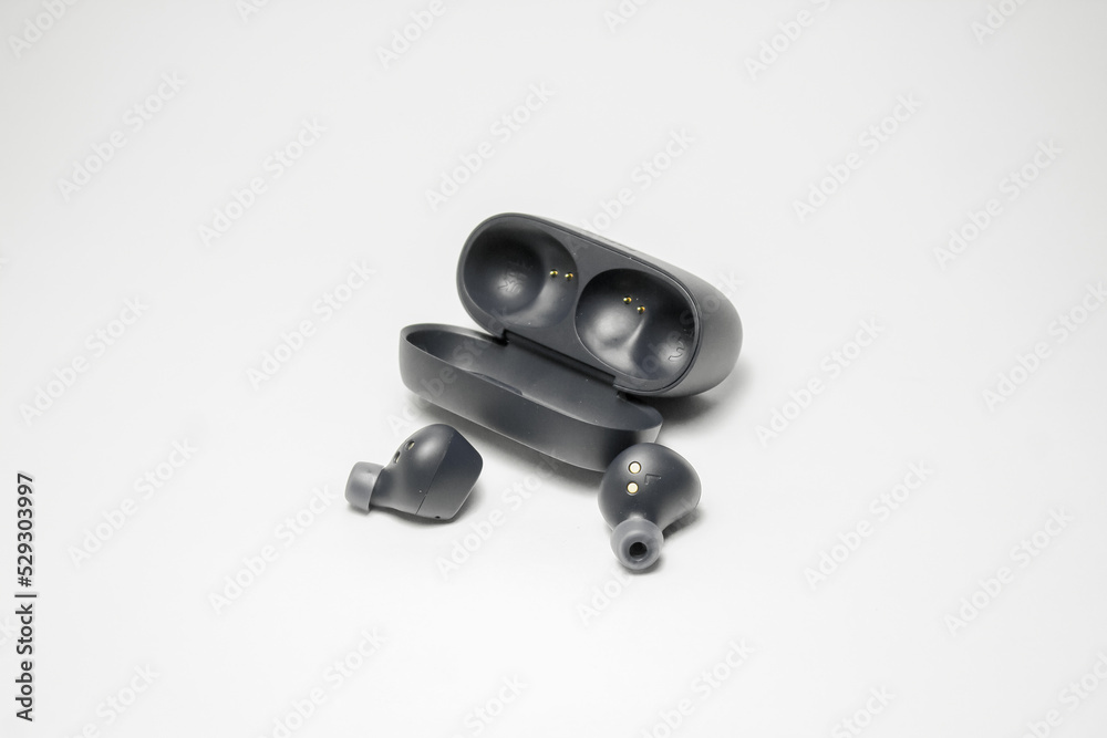 BLUETHOOT WIRELESS HEADSET PHOTOS FOR MOCKUP AND BRANDING BLUETHOOT WIRELESS HEADSET PHOTOS FOR MOCKUP AND BRANDING