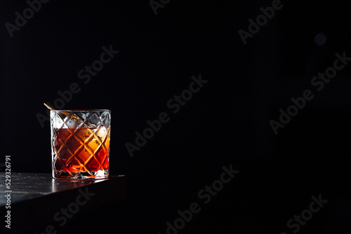 Negroni cocktail in a speakeasy bar © Heleno