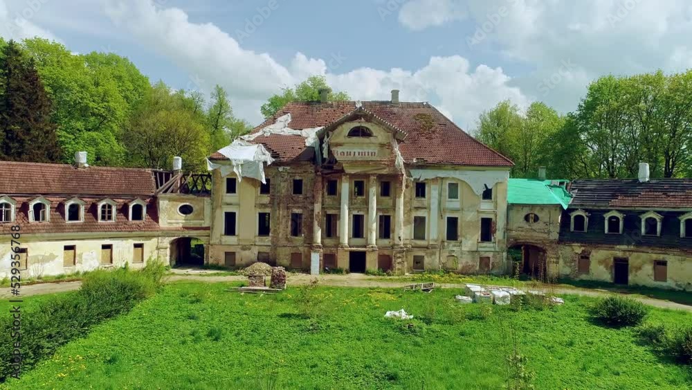 Grungy antique abandoned manor, drone dolly forward Grungy antique abandoned manor, drone dolly forward