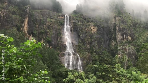 Bambarakanda waterfall photo