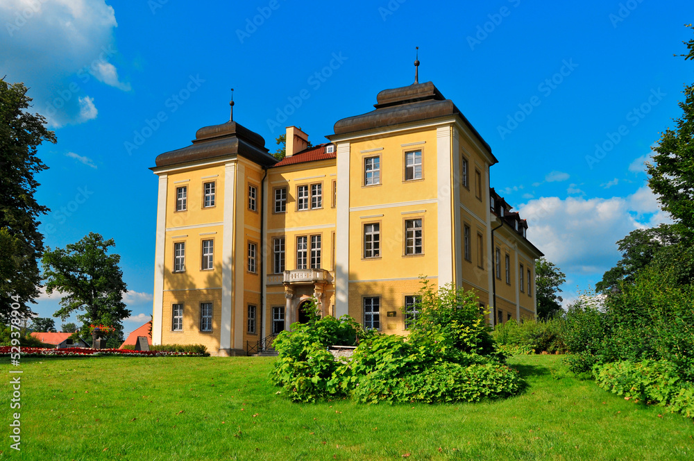 Fototapeta premium Baroque Palace from 17th century. Lomnica, Lower Silesian Voivodeship, Poland