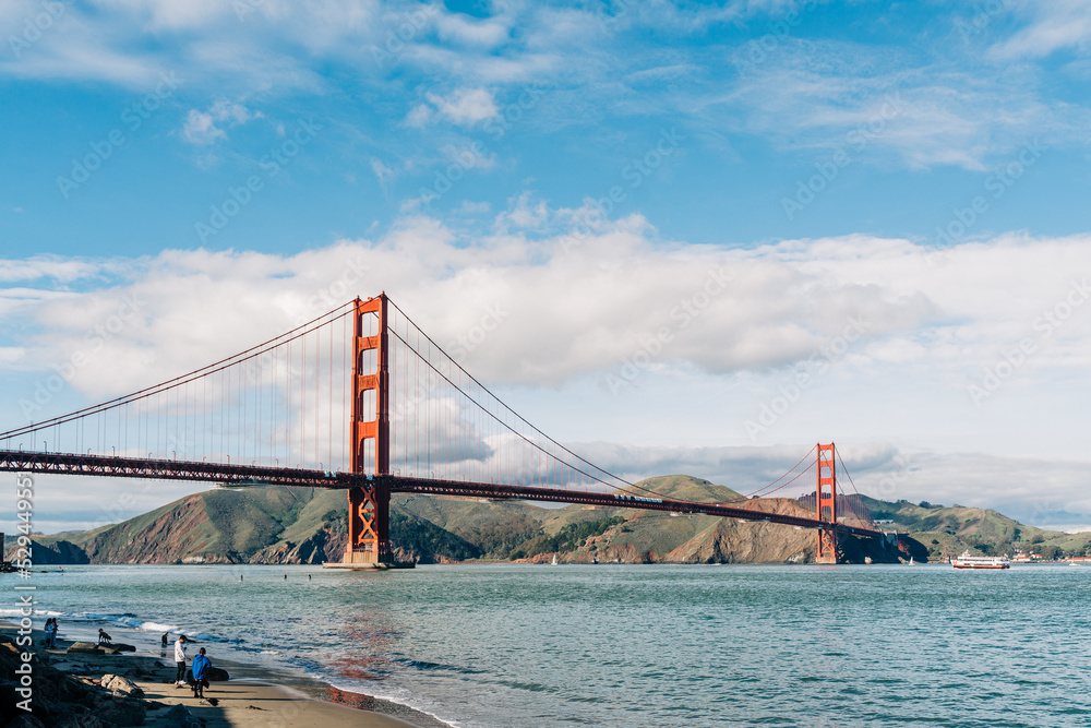 Fototapeta premium golden gate bridge city