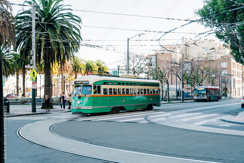 Obraz premium bus in the city