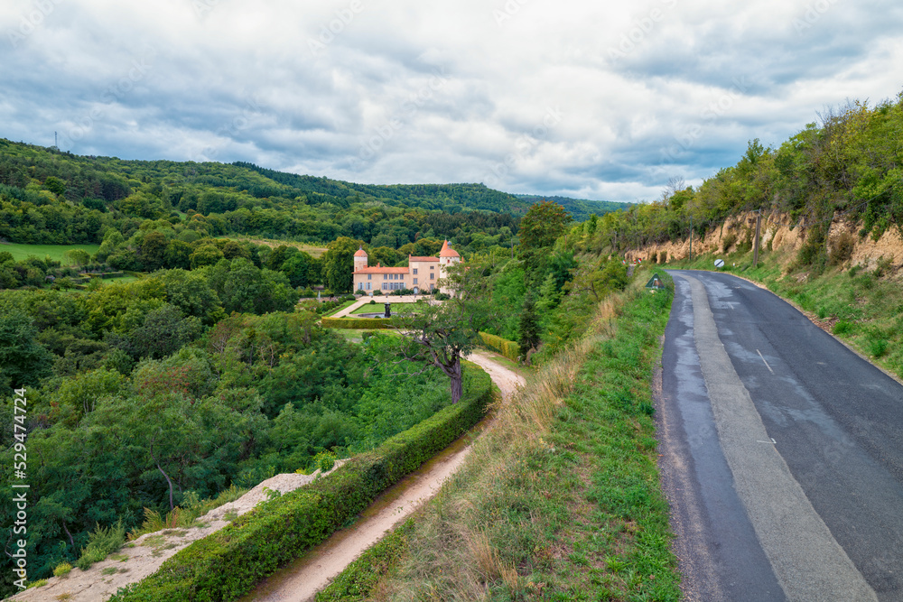route du Chateau de la Batisse commune de Chanonat, Puy de Dôme, Auvergne