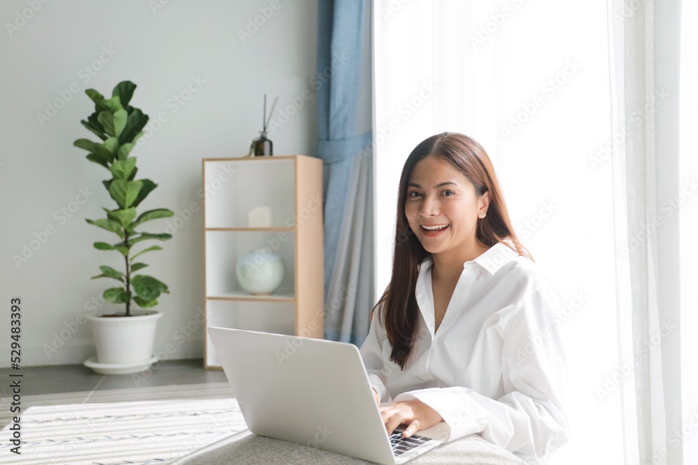 Fototapeta premium person working on laptop