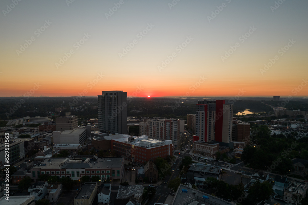 Fototapeta premium Sunrise over New Brunswick NJ