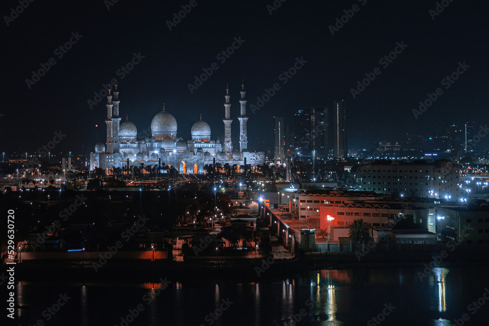 15 August 2022 - Abu Dhabi, UAE: Sheikh Zayed grand mosque at night