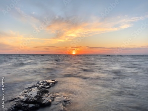 Coucher de soleil sur la mer