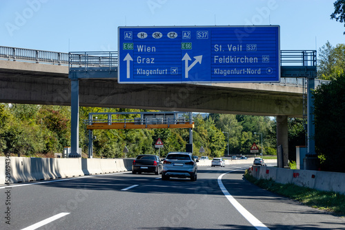Südautobahn A2 bei der Abzweigung zur Klagenfurter Schnellstraße S37 photo
