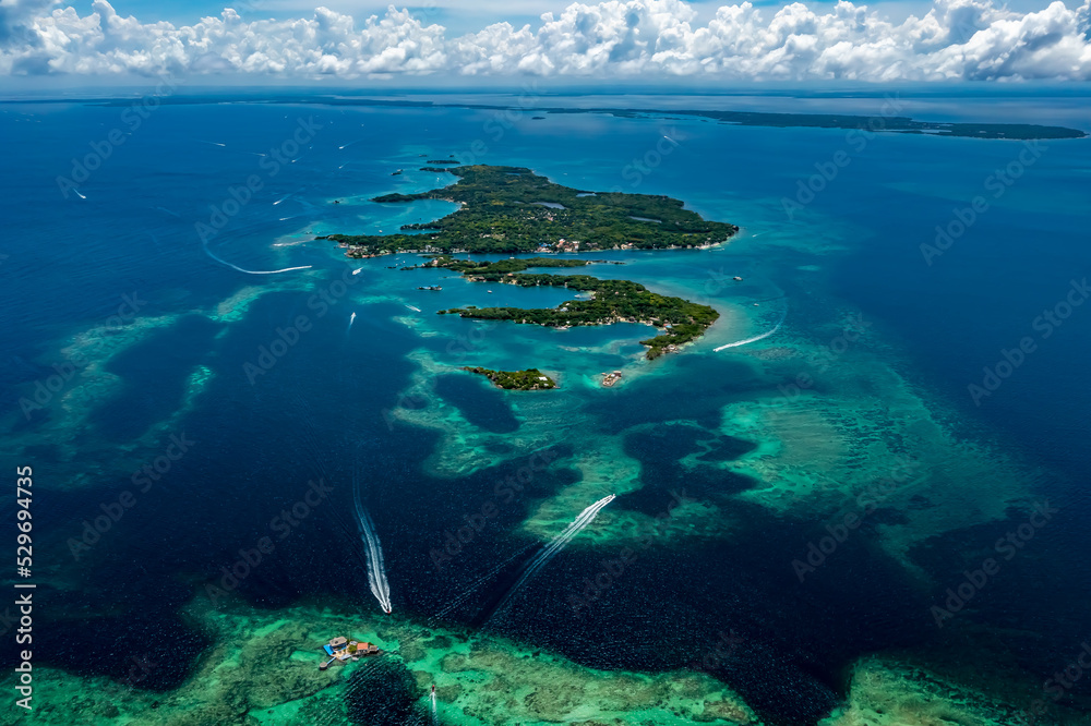 Obraz premium Islas del Rosario in Colombian Caribbean from above | Luftbilder Islas del Rosario in Kolumbien | Karibik aus der Luft