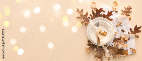 Beautiful autumn table sett...