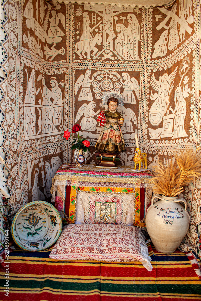 Fototapeta premium religious altar with child Jueus of the corpus cristi of Lagartera, Toledo, Spain