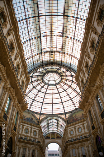 Galleria Vittorio Emanuele II canopy roof Milan Italie 1