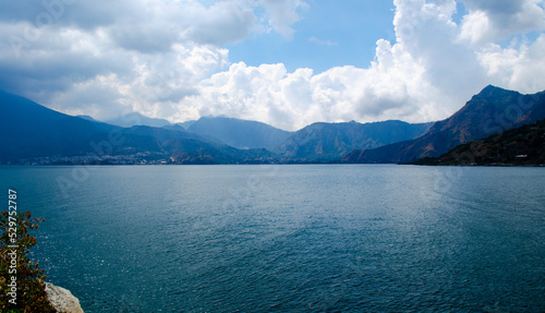 E lago de Atitlán en Guatemala